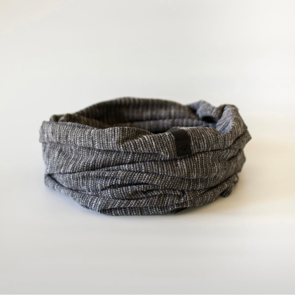 Lululemon Vinyasa Flow Scarf
